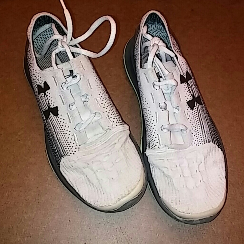 Under Armour - Picture 4 of 5